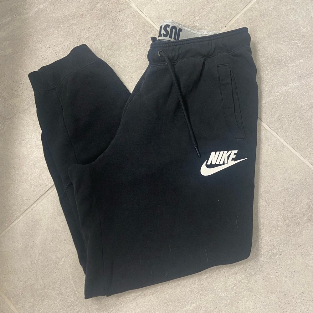 Nike Joggers